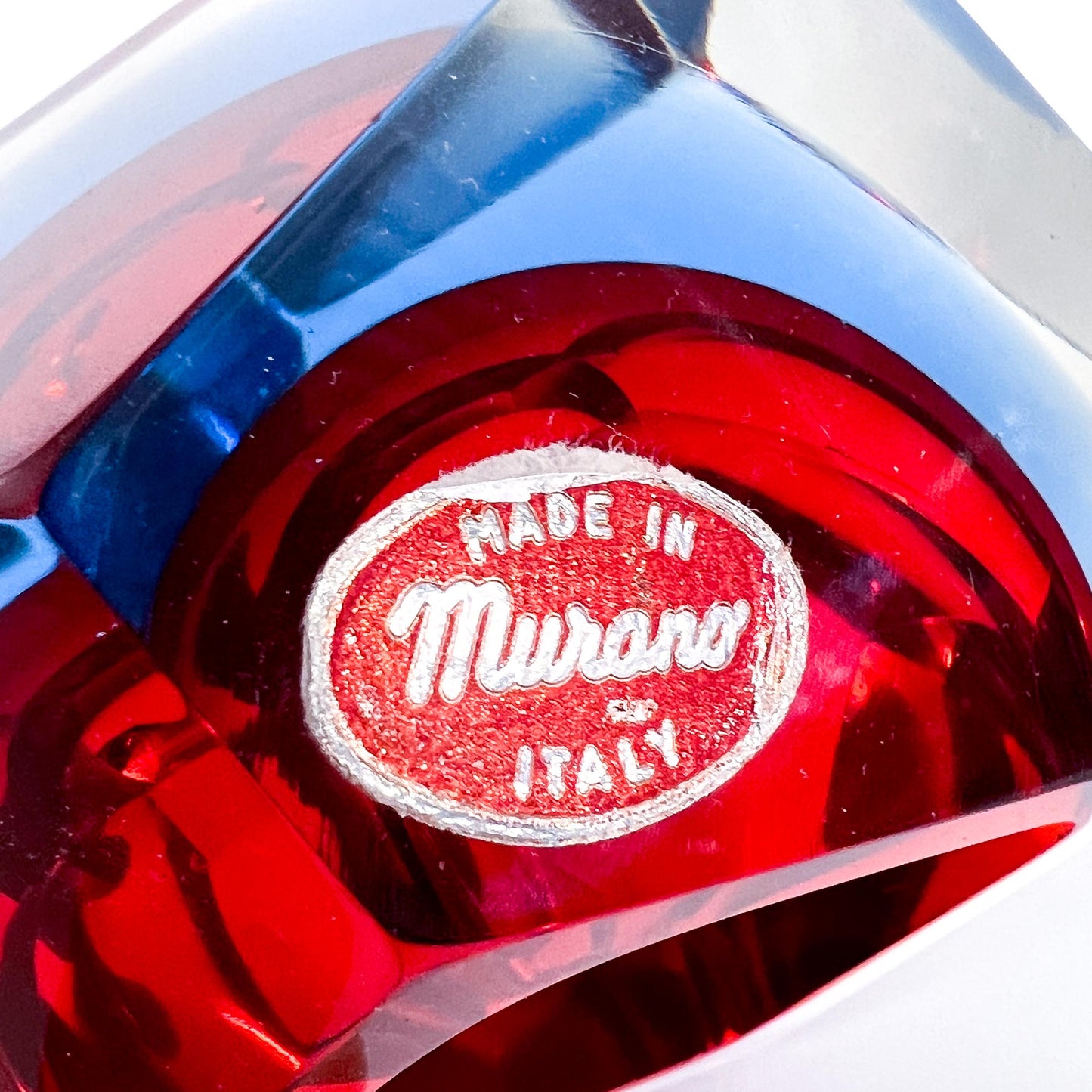 Facetierter Sommerso Aschenbecher, Murano, Glas, Rot-Blau