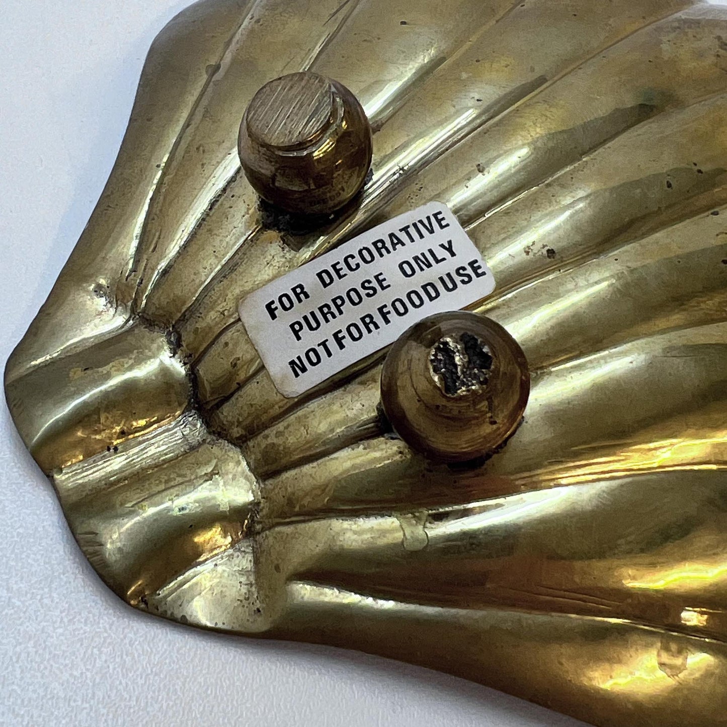 Aschenbecher Muschelform, Messing