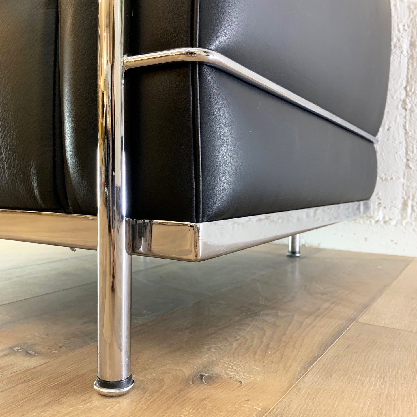 Sessel Le Corbusier LC2, Leder-schwarz