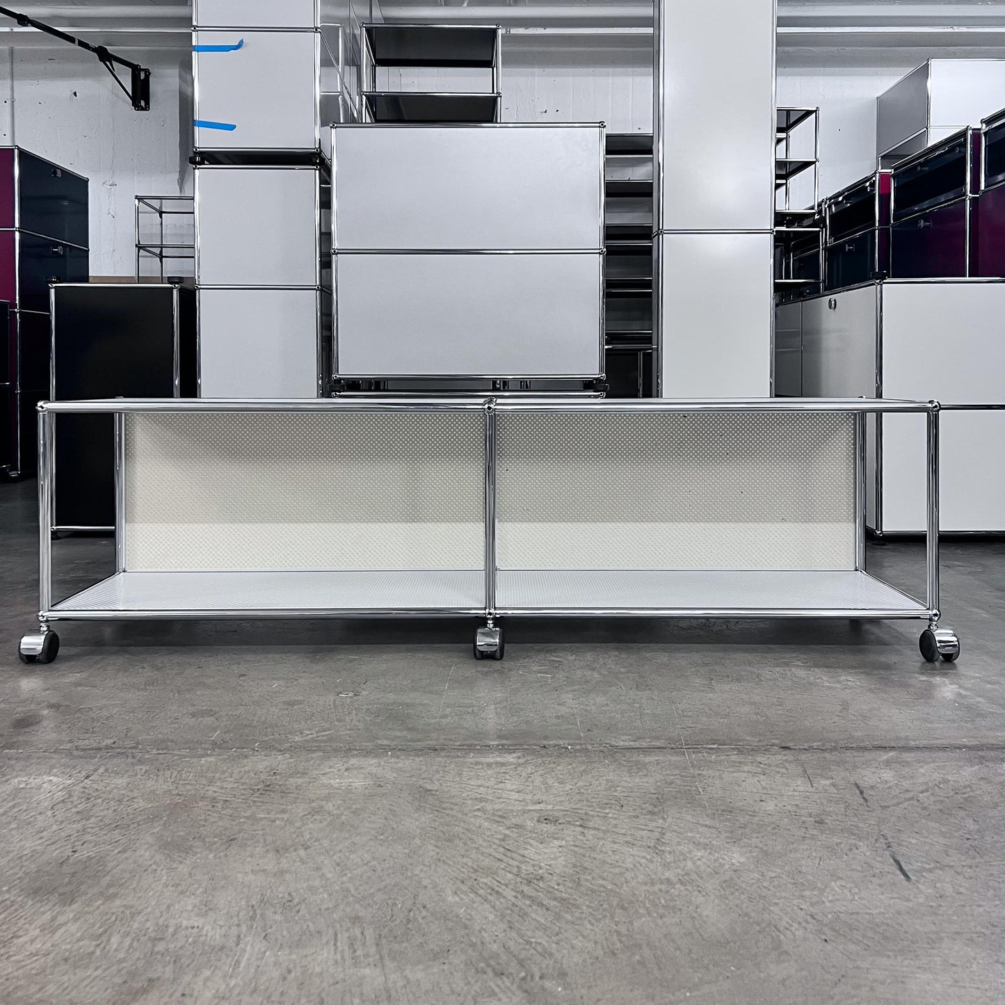 USM Lowboard, TV-Möbel, perforiert