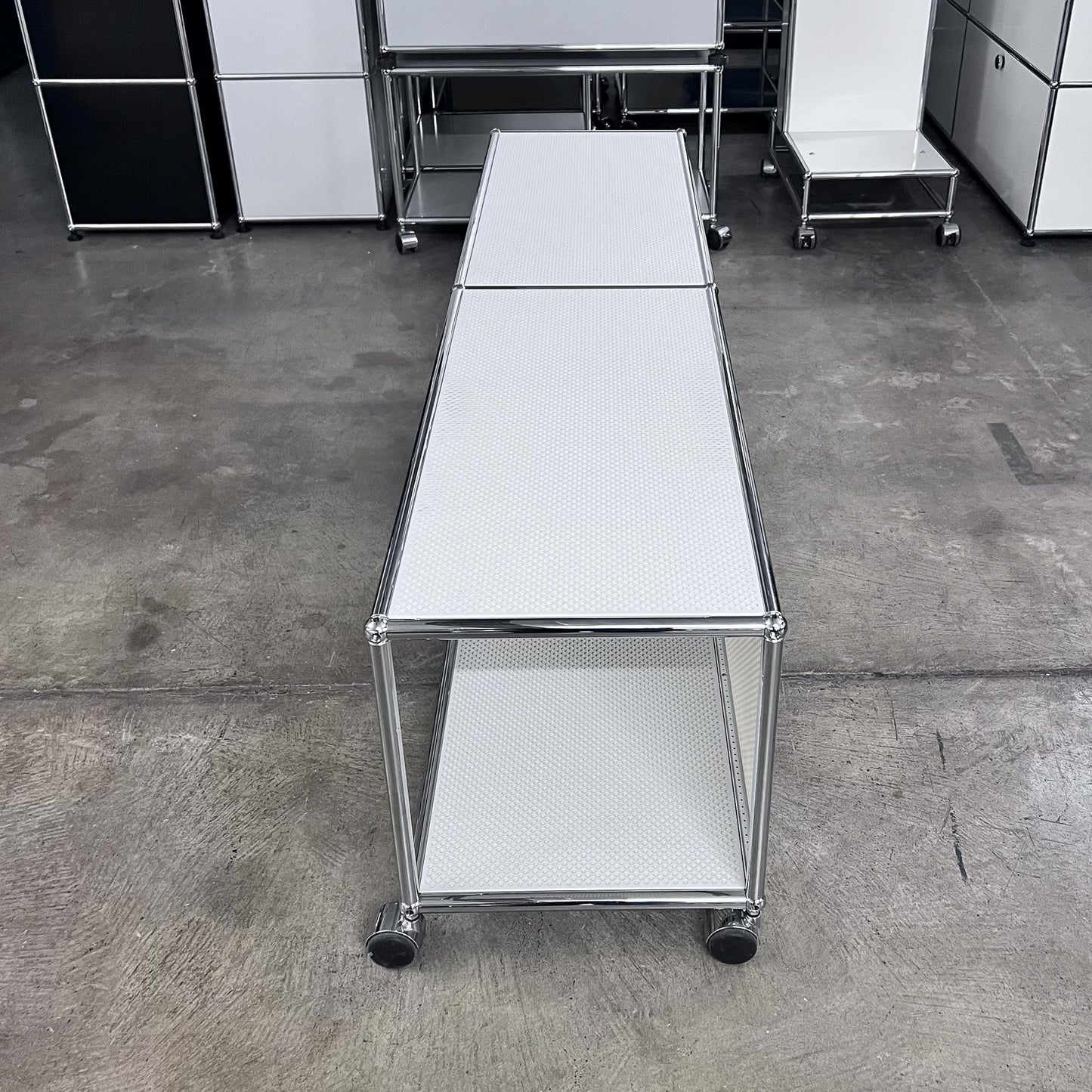 USM Lowboard, TV-Möbel, perforiert