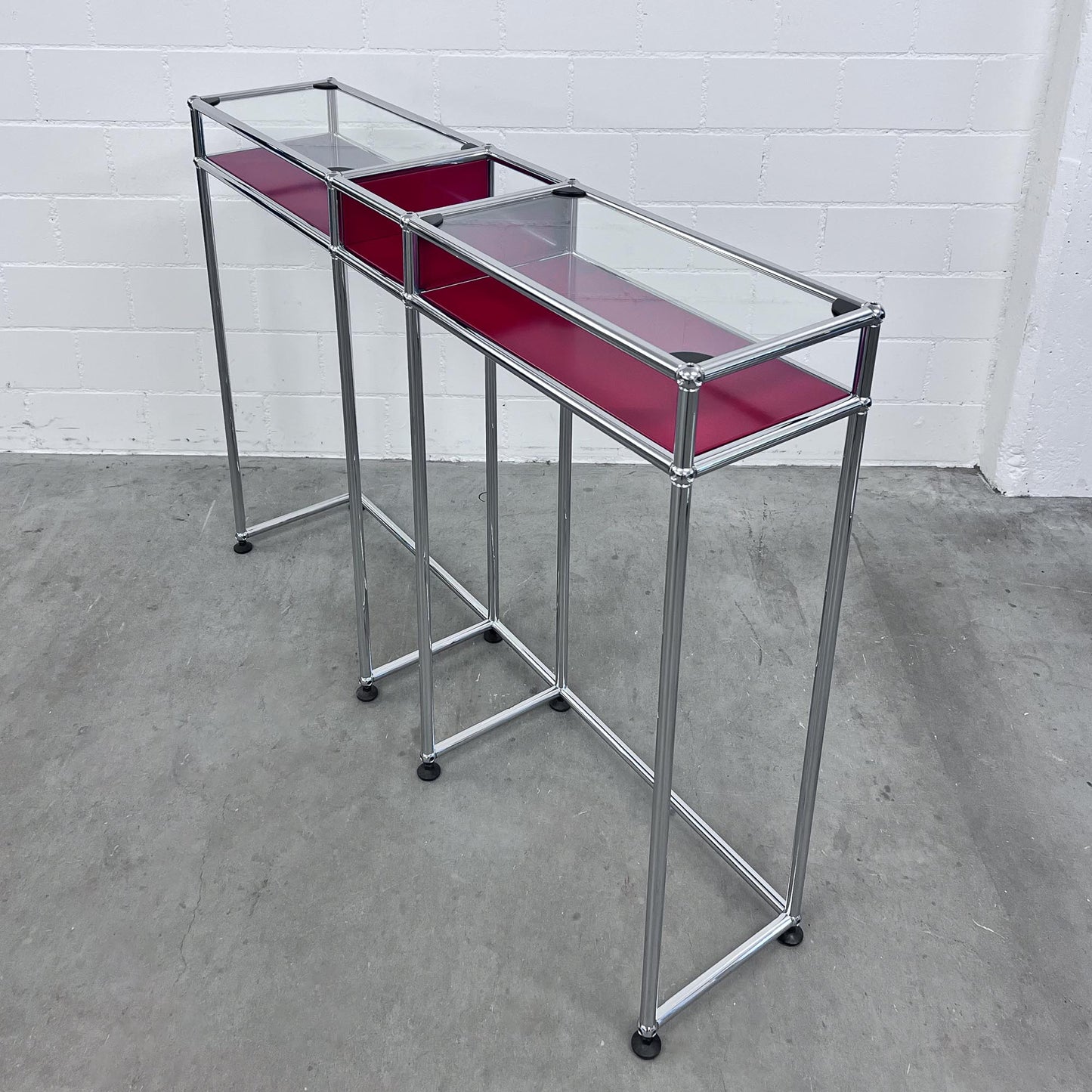 USM Sideboard Konsole, Rubinrot, Glas