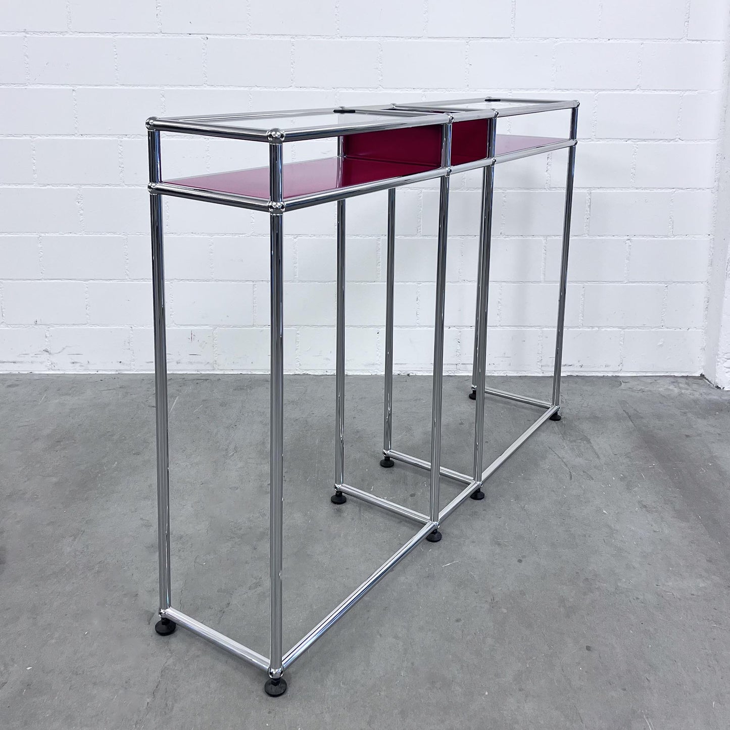 USM Sideboard Konsole, Rubinrot, Glas