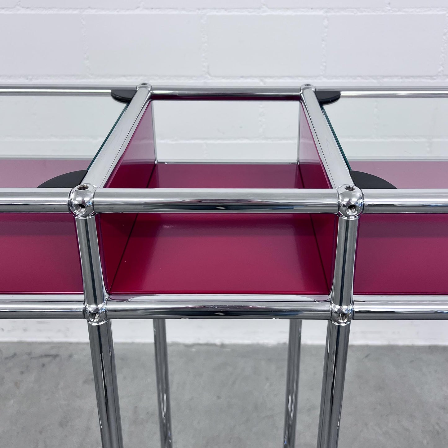 USM Sideboard Konsole, Rubinrot, Glas