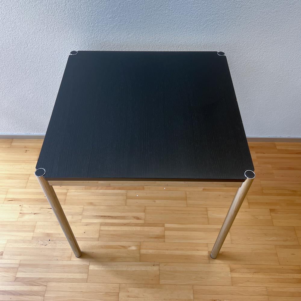 USM Tisch, Eiche Schwarz, 75x75cm, Q2