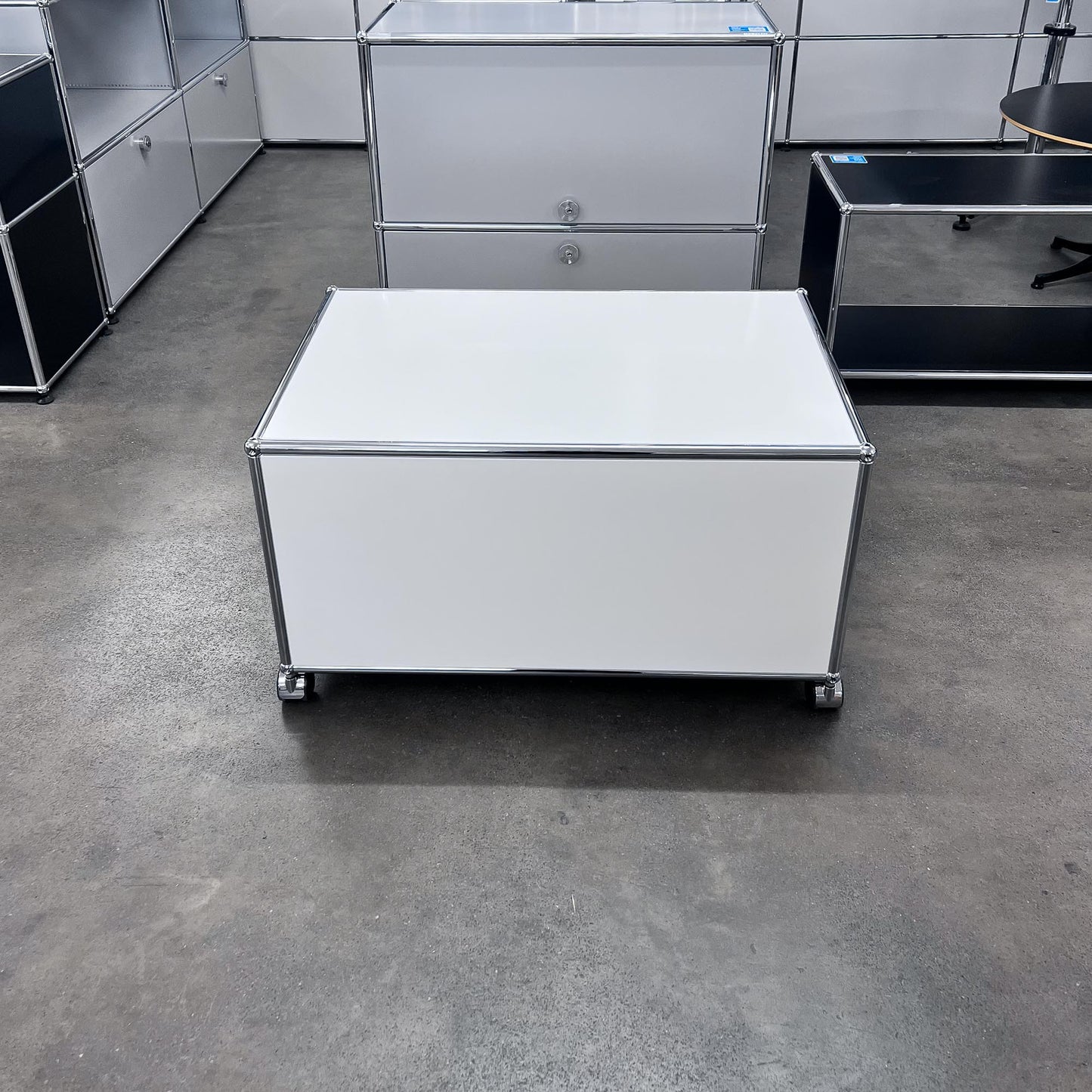 USM TV Möbel, Reinweiss