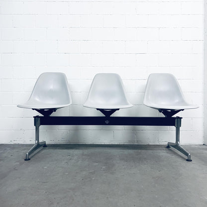 3 Sitzer Bank, Hellgrau, Vitra Charles Ray Eames, Vitra