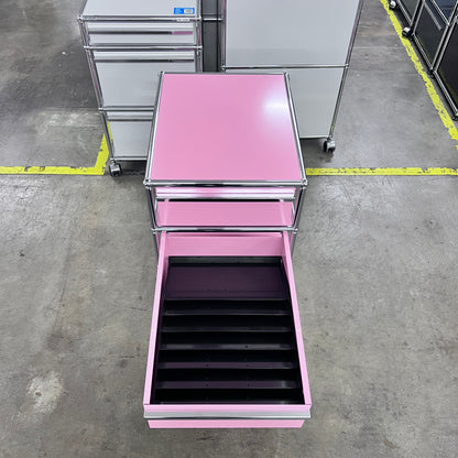 USM Rollkorpus, Rosa, 3 A6 Schubladen, Q1