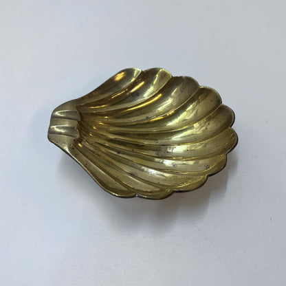 Aschenbecher Muschelform, Messing