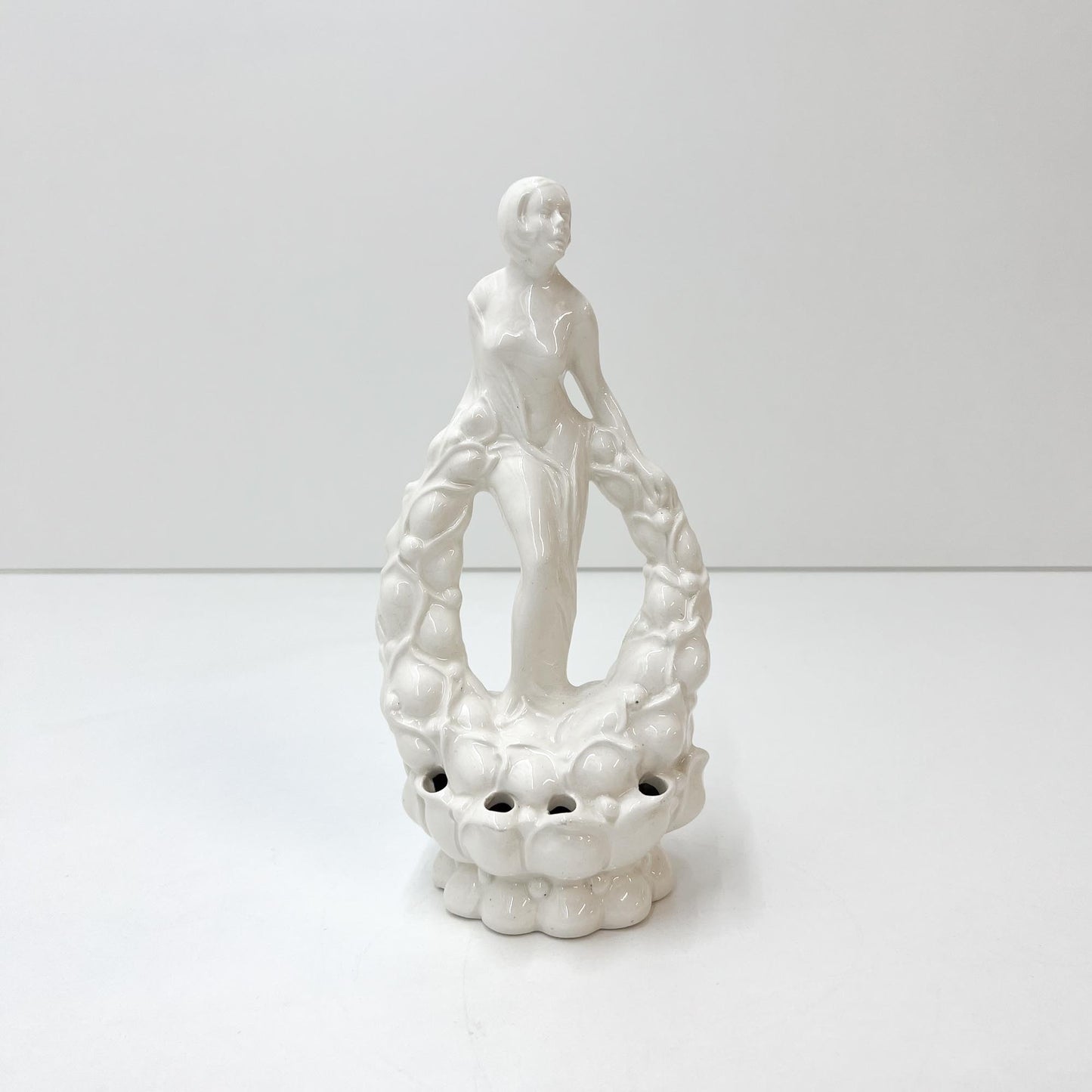 Blumensteckfigur, weiss