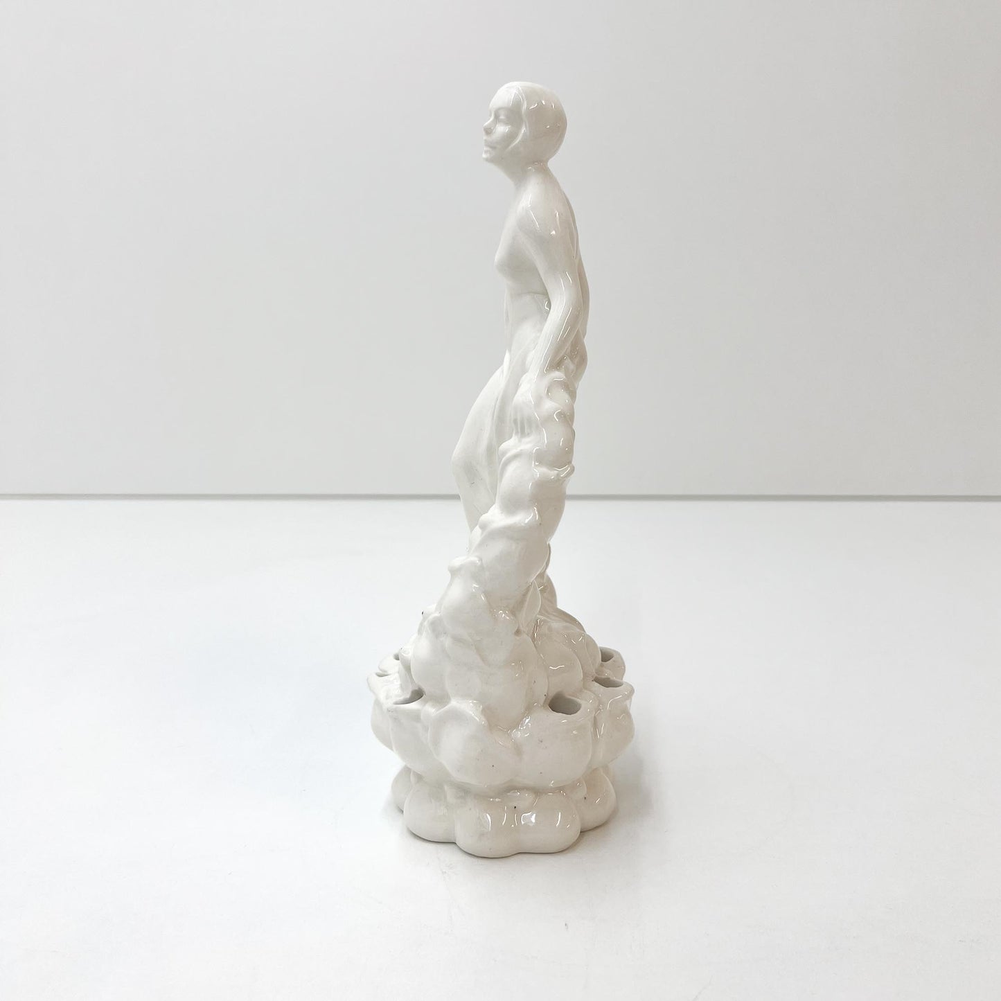 Blumensteckfigur, weiss