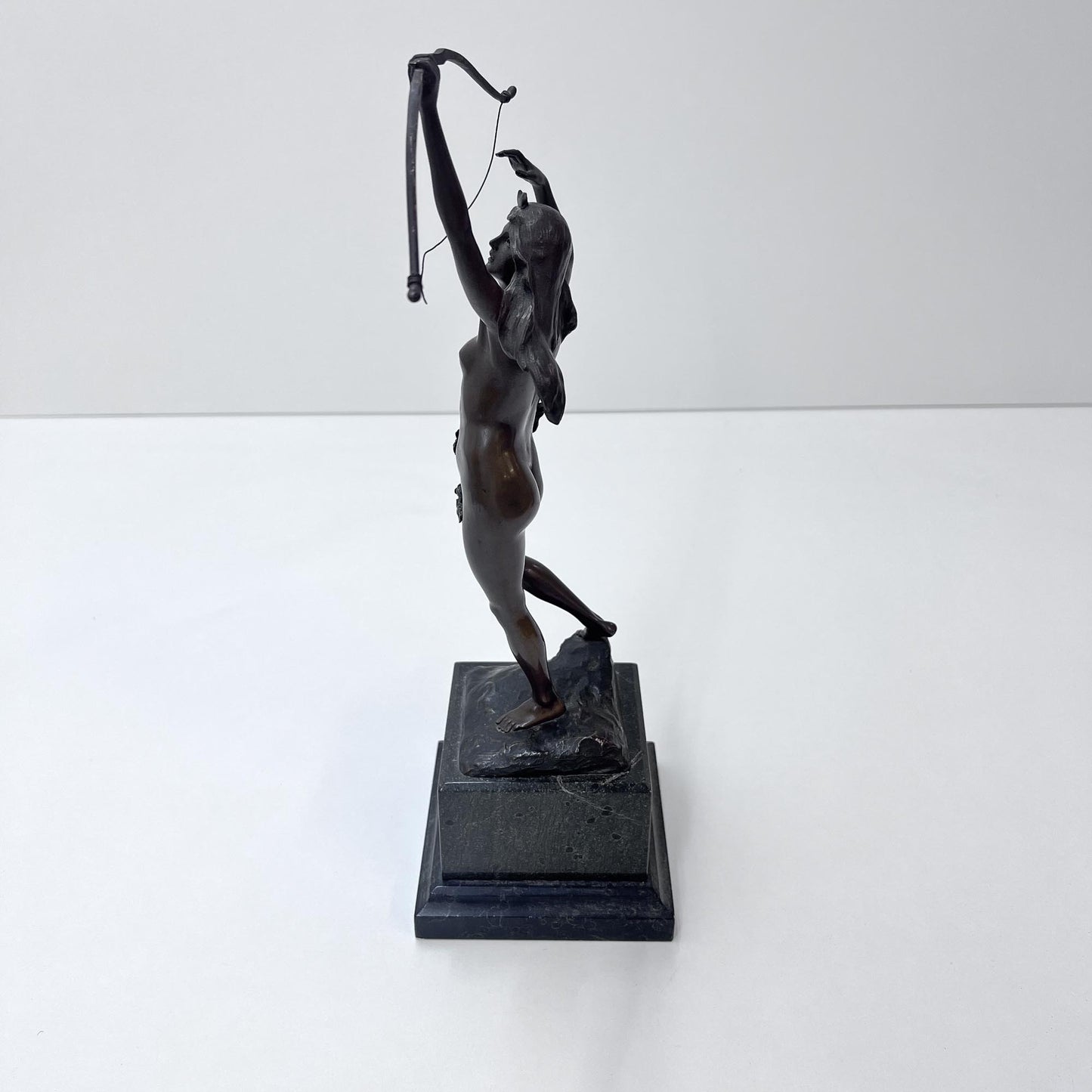 Bronzefigur Diana, Göttin der Jagd, Art Déco