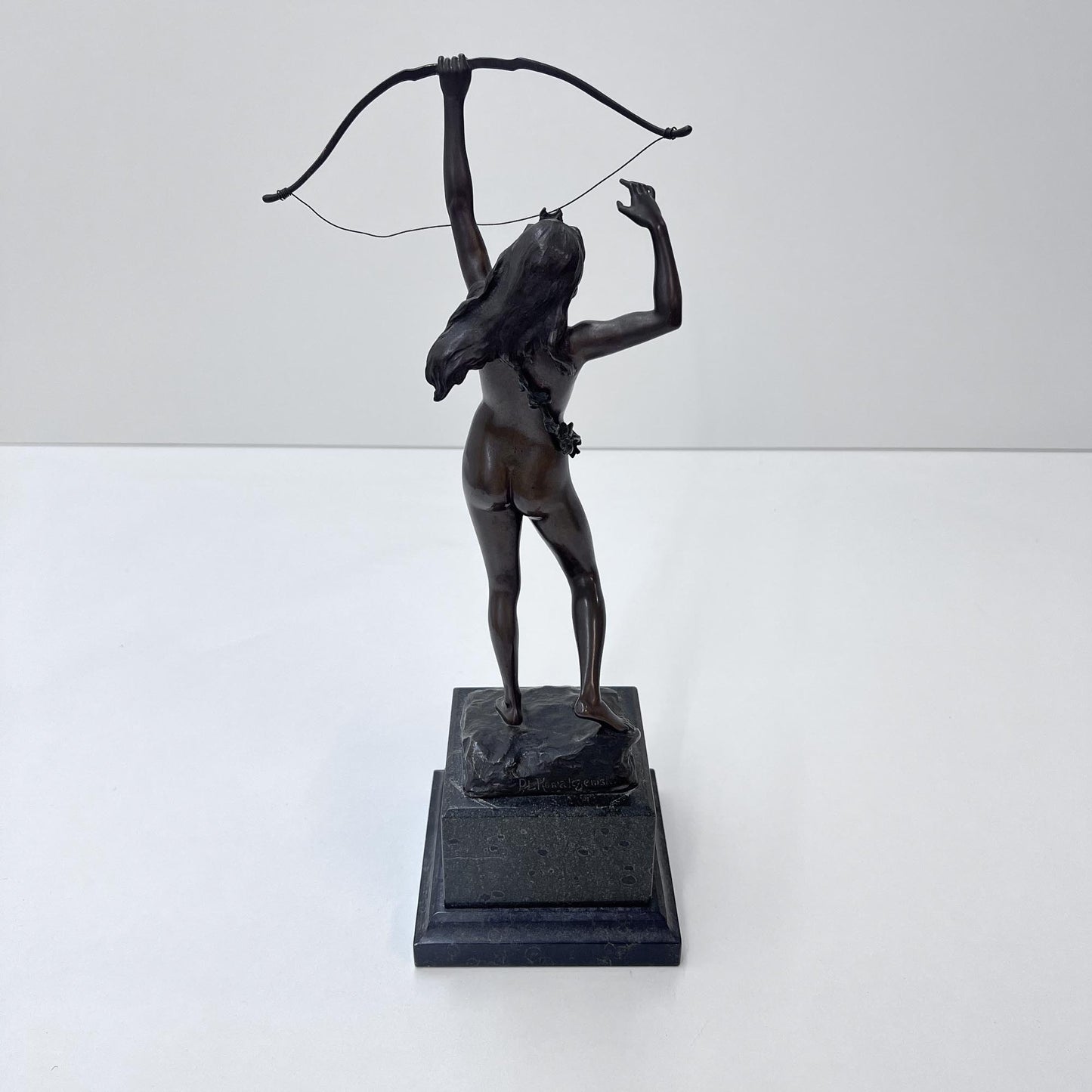 Bronzefigur Diana, Göttin der Jagd, Art Déco