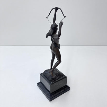 Bronzefigur Diana, Göttin der Jagd, Art Déco