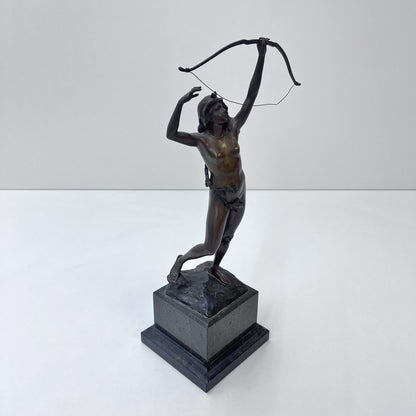 Bronzefigur Diana, Göttin der Jagd, Art Déco