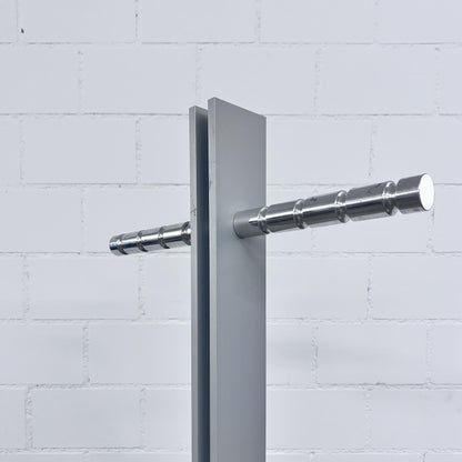 Garderobe, Grau