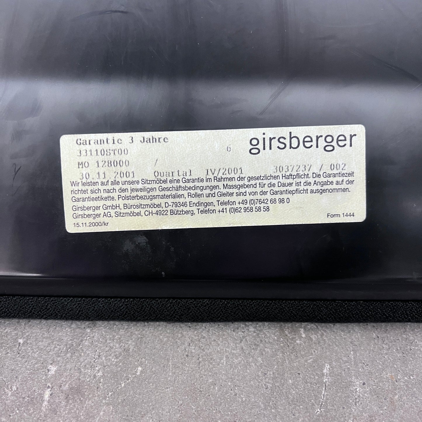 Girsberger 3300 Freischwinger Stuhl schwarz Solutionpool