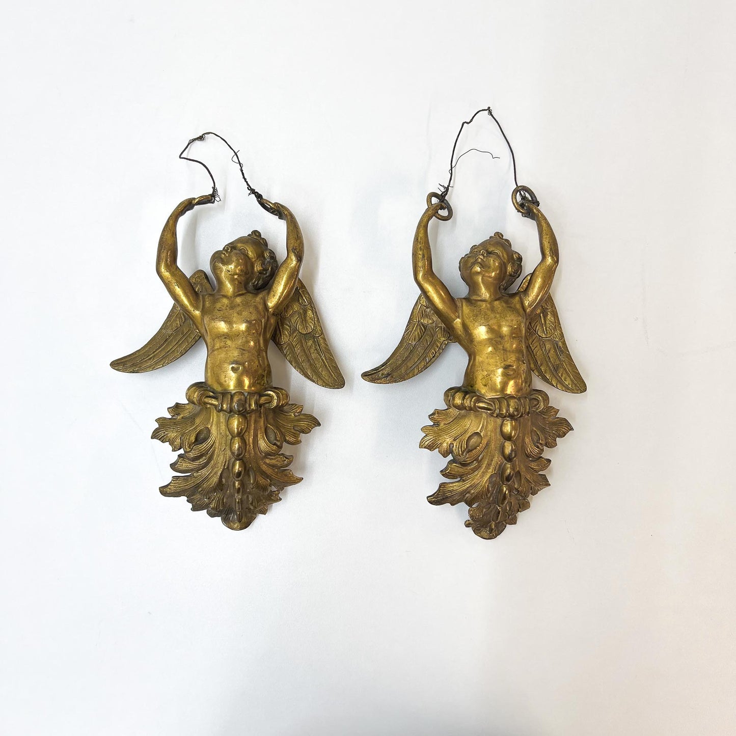 Engelfiguren zum Aufhängen, Bronze