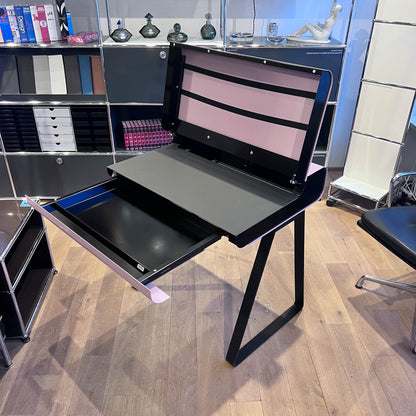 Sekretär rosa, Müller Möbelfabrikation