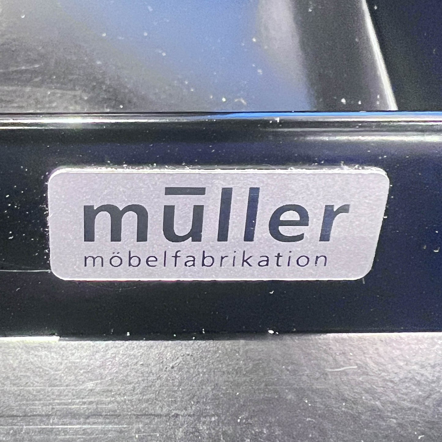 Sekretär rosa, Müller Möbelfabrikation