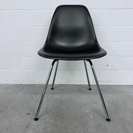 Plastic Chair RE, Schwarz von Vitra, Sitzhöhe 43cm