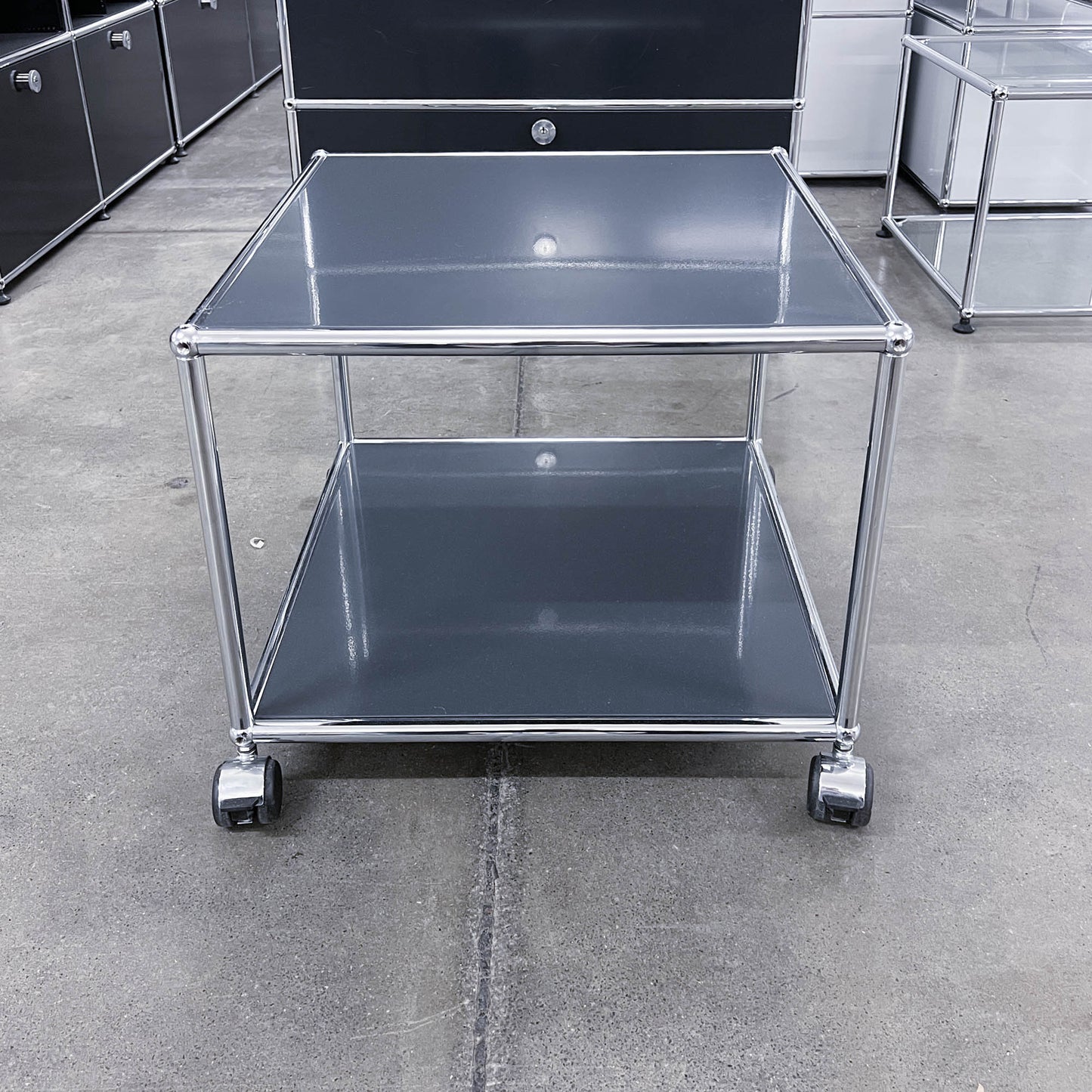 USM Druckertisch auf Rollen, Q2