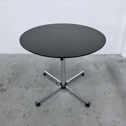 USM Kitos Tisch, rund, 90cm, Eiche schwarz, Q2