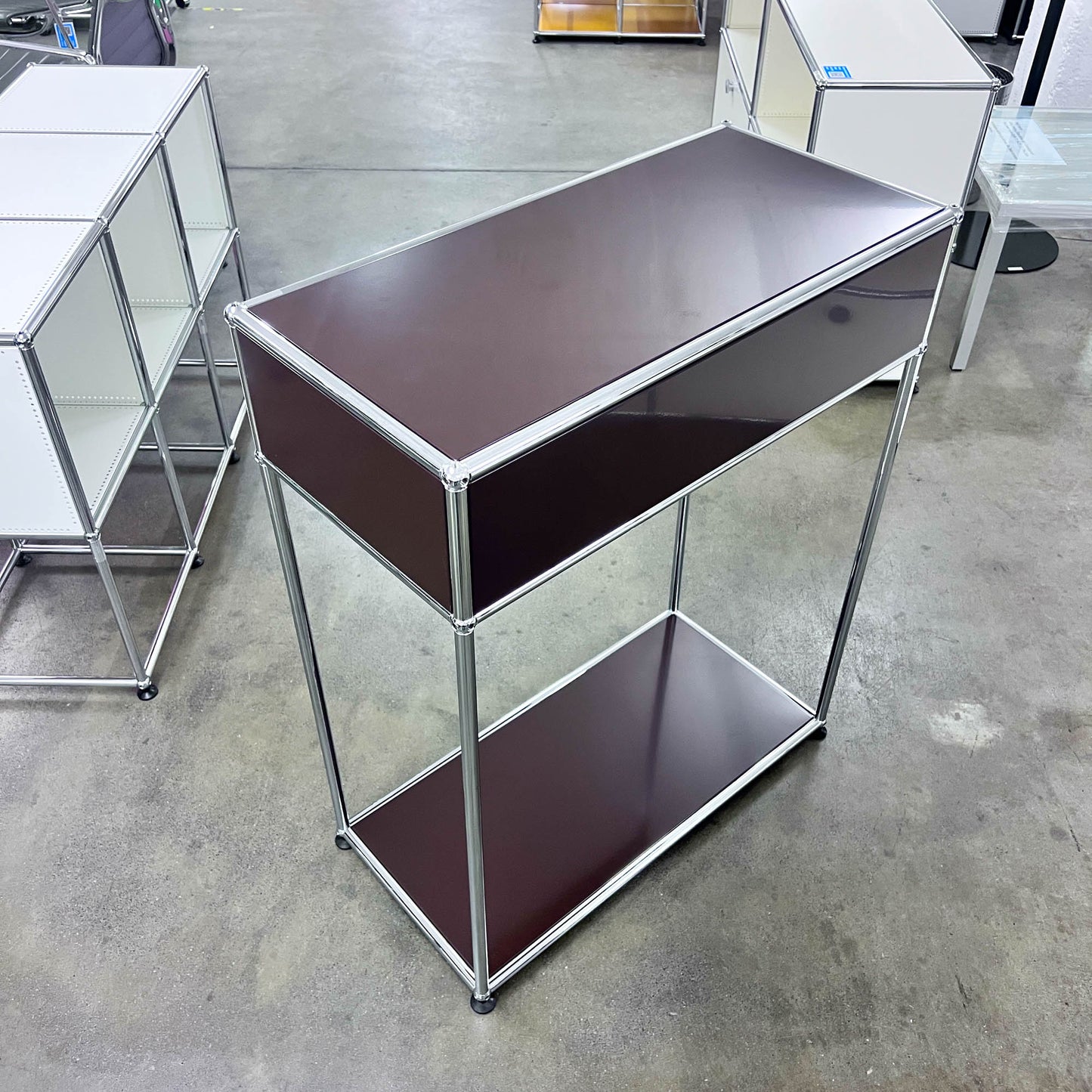 USM Konsole, Braun, Q1