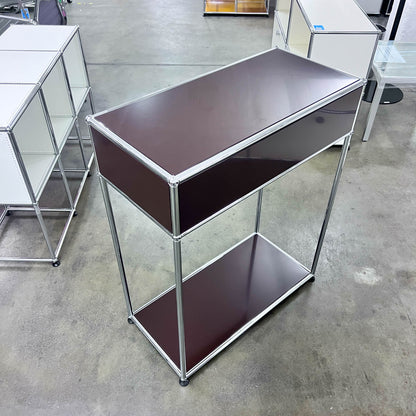 USM Konsole, Braun, Q1