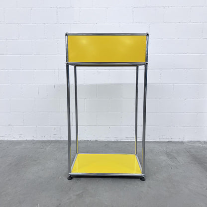 USM Konsole, Goldgelb, Klapptür, 50cm