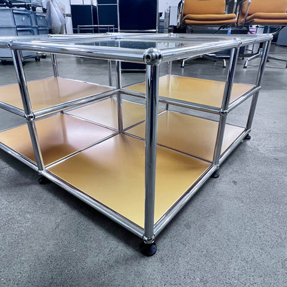 USM Loungetisch, goldfarbig, neuwertig