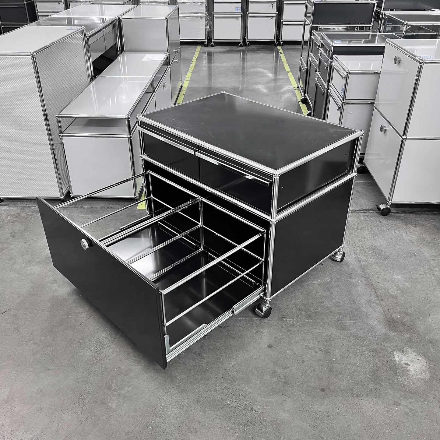 USM Organisationsmöbel, Graphitschwarz, 2 A6 Schubladen, Q3