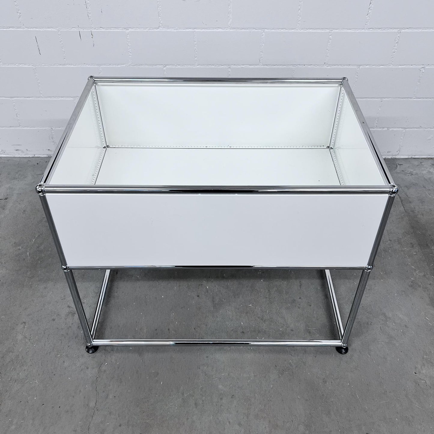 USM Pflanzentrog, Reinweiss, Q2