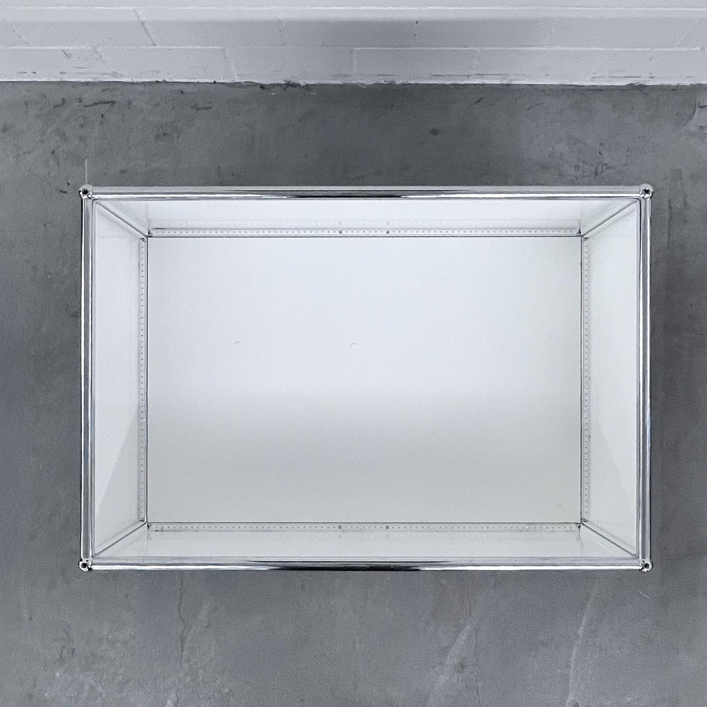 USM Pflanzentrog, Reinweiss, Q2