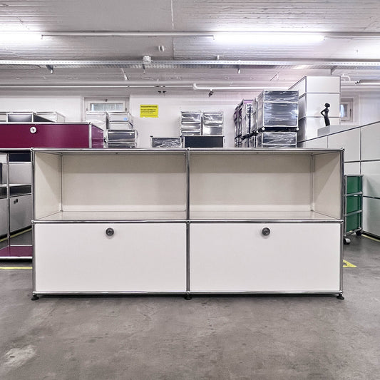 USM Regal, Cremeweiss mit 2 Klapptüren, neuwertig