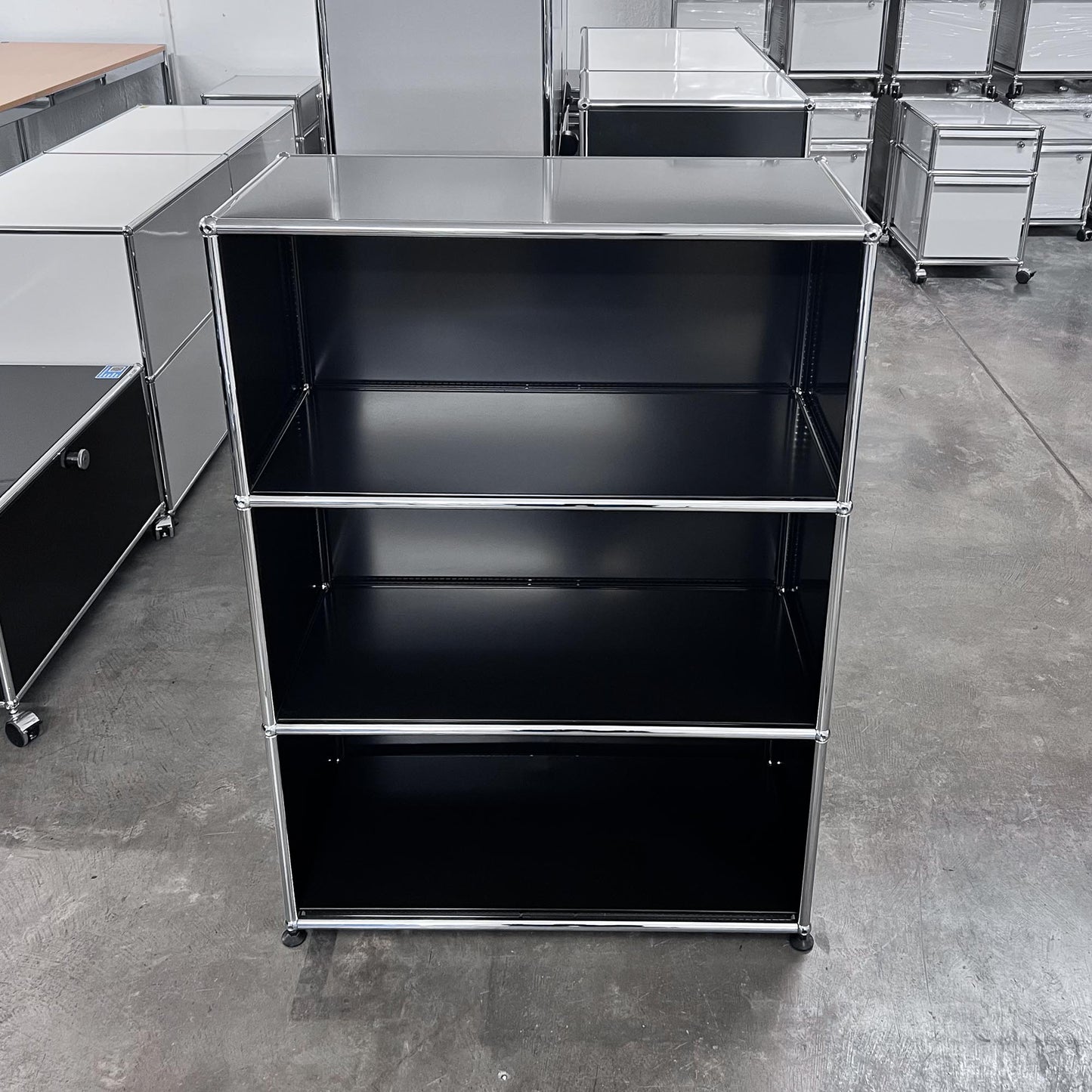 USM Regal, Graphitschwarz, Q1