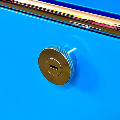 USM Regal, Hellblau mit 2 Klapptüren, neuwertig