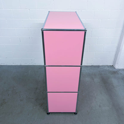 USM Regal, Rosa mit Klapptüre und Ausziehtüre, neuwertig