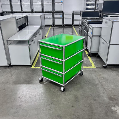 USM Rollkorpus, Grün, 3 A6 Schubladen, Q1