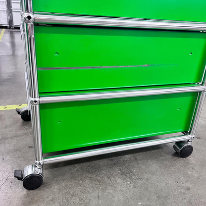 USM Rollkorpus, Grün, 3 A6 Schubladen, Q2