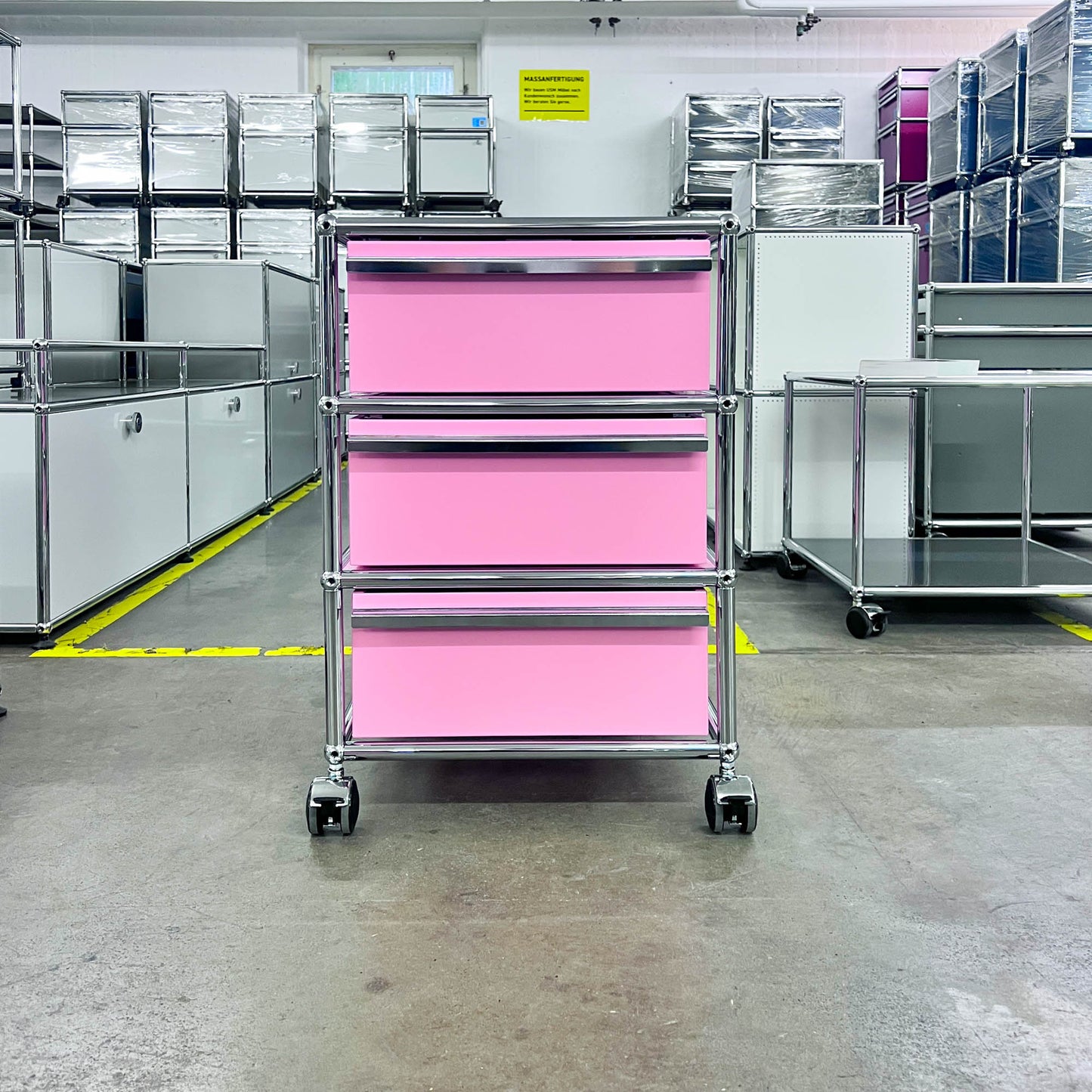 USM Rollkorpus, Rosa, 3 A6 Schubladen, neuwertig