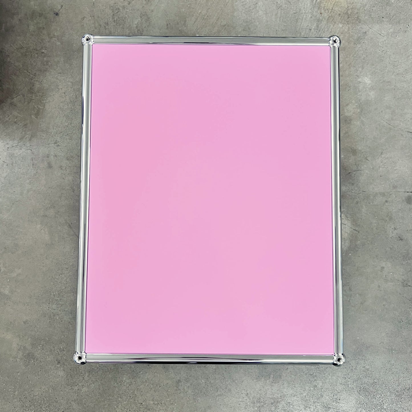 USM Rollkorpus, Rosa, 3 A6 Schubladen, neuwertig