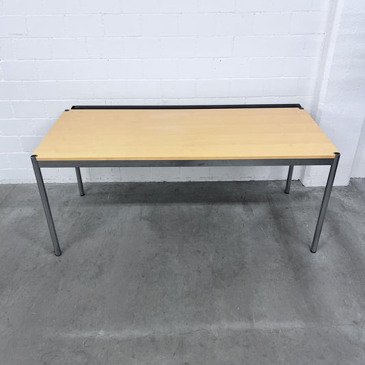USM Tisch, Buche, 175x75cm inklusive Kabelkanal, Q3