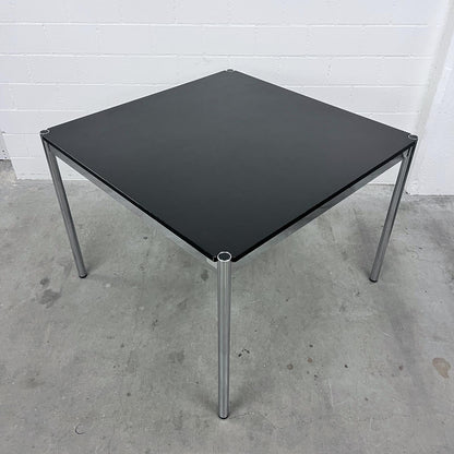 USM Tisch, Eiche Schwarz, 100x100cm