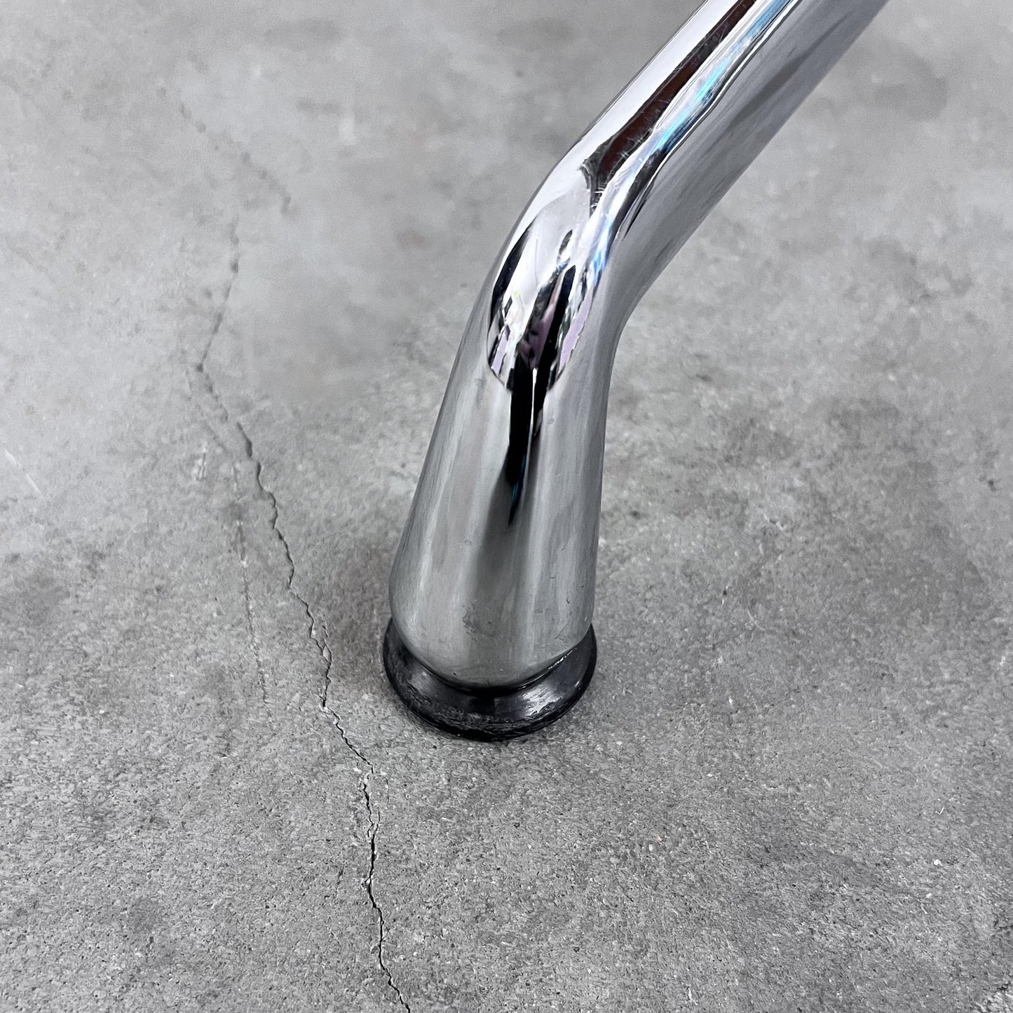 Eames Soft Pad Chair EA 208, Vitra, Ockergelb